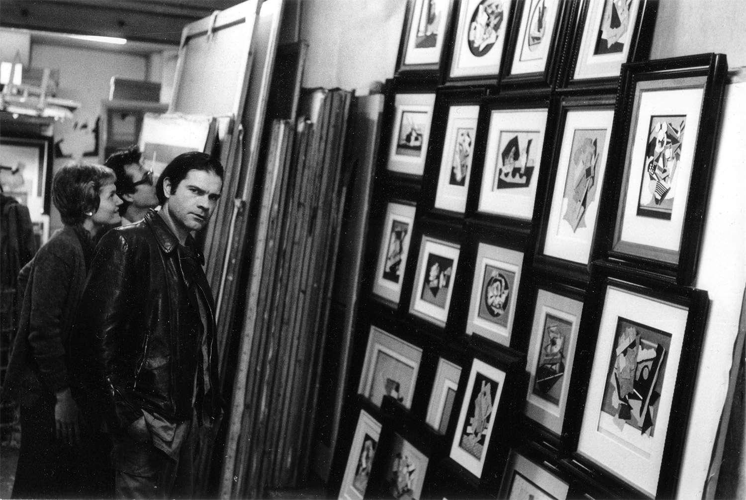 Le Yaouanc dans son atelier, avec Lionel Ray et Nicky Tillinghast. Le Yaouanc dans son atelier, avec Lionel Ray et Nicky Tillinghast.